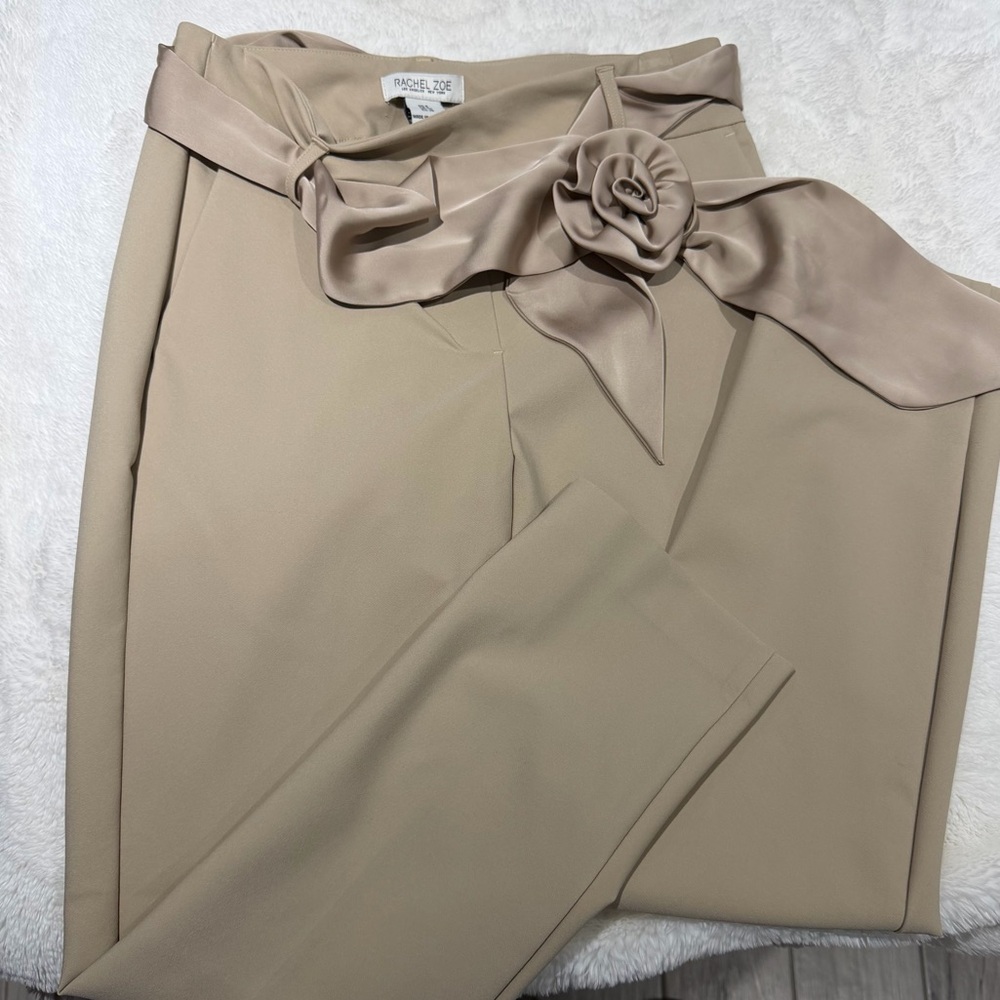 Rachel Zoe Beige Trousers with rose belt